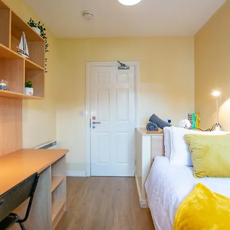 126 - Gort Na Coiribe 4 Bedroom Duplex, By Shortstays *