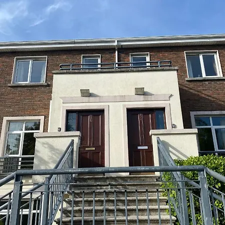 126 - Gort Na Coiribe 4 Bedroom Duplex, By Shortstays Feriehus *