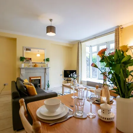 126 - Gort Na Coiribe 4 Bedroom Duplex, By Shortstays *