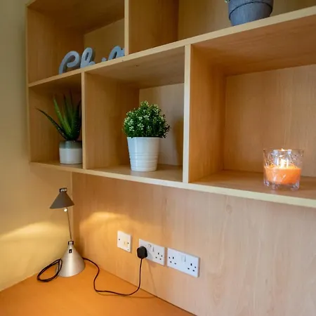 126 - Gort Na Coiribe 4 Bedroom Duplex, By Shortstays Galway