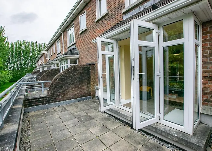 Casa de Férias 126 - Gort Na Coiribe 4 Bedroom Duplex, By Shortstays Galway